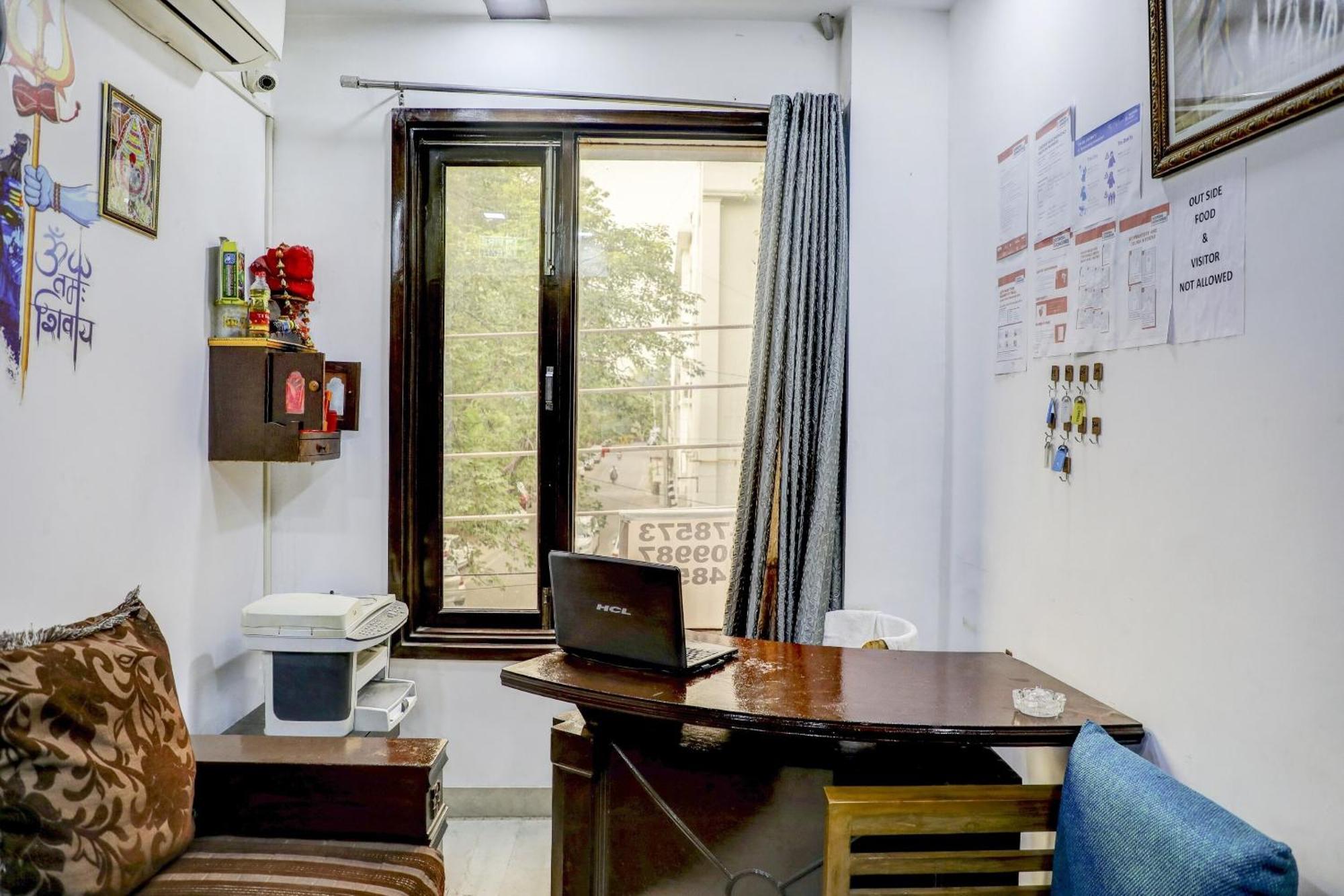 Collection O 80996 R s Villa Nuova Delhi Esterno foto